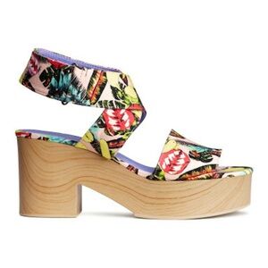 H&M Divided size 40 (8.5-9) platform wrap sandals